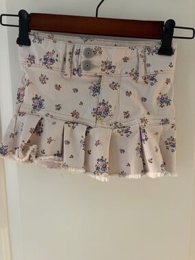 The Children's Place Cream Floral Pleated Skirt with Pink and Blue Flowers